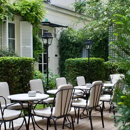 Lord Byron Hotel