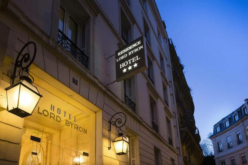 Lord Byron Parigi